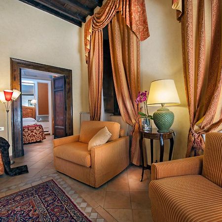 Bed and Breakfast La Residenza Del Sole Al Pantheon Рим Экстерьер фото